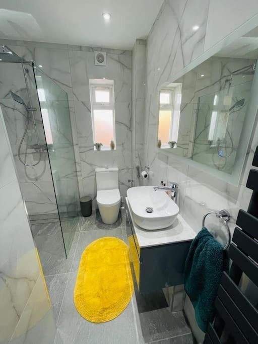 Rooms In A Beautiful House With Free On St Parking Brighton Eksteriør bilde