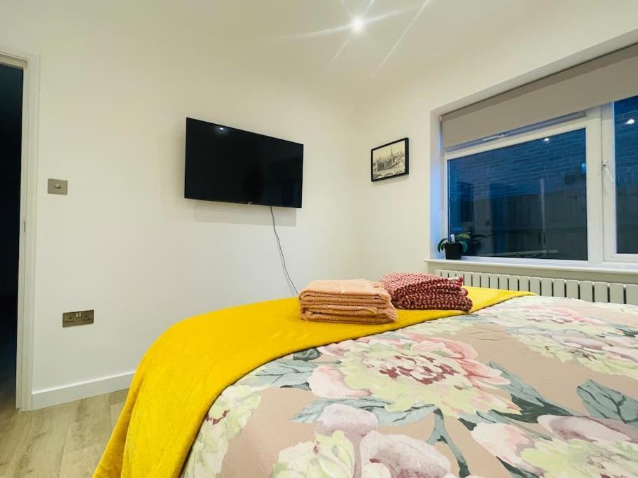 Rooms In A Beautiful House With Free On St Parking Brighton Eksteriør bilde