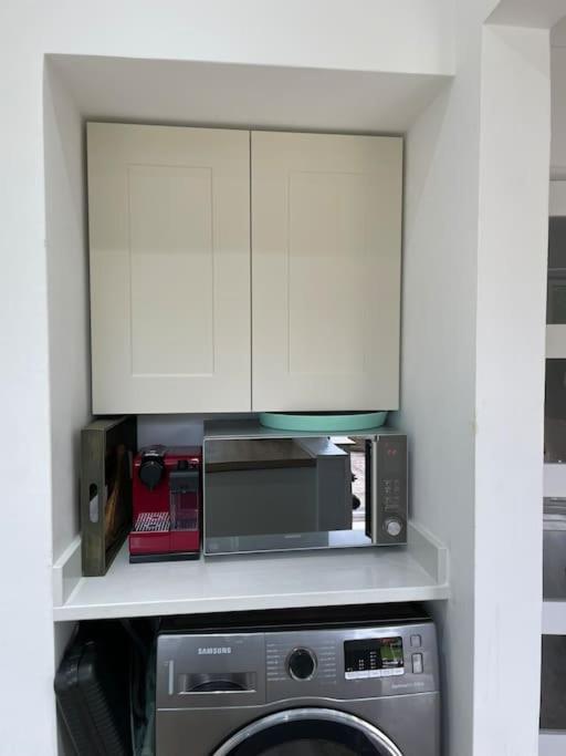 Rooms In A Beautiful House With Free On St Parking Brighton Eksteriør bilde