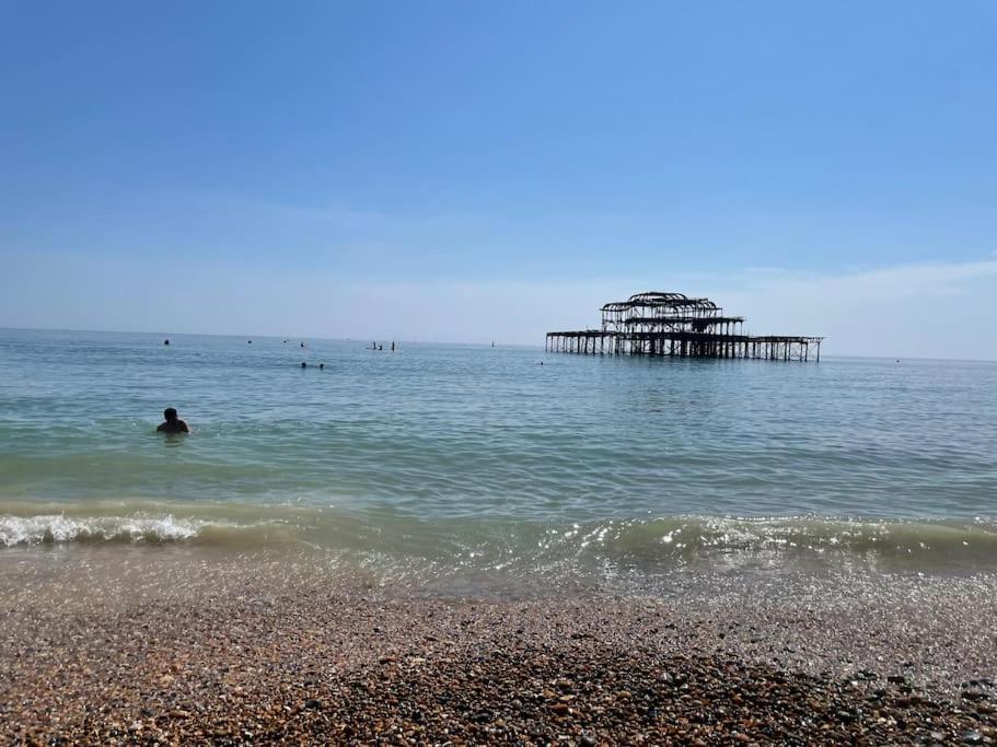 Rooms In A Beautiful House With Free On St Parking Brighton Eksteriør bilde