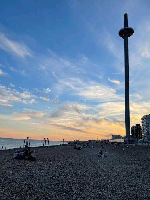 Rooms In A Beautiful House With Free On St Parking Brighton Eksteriør bilde